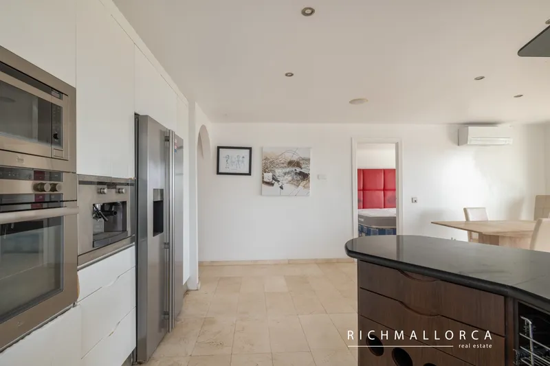 Beautiful nautical flat on the first line of a prestigious yacht club — photo 6