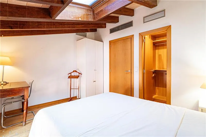Penthouse in Palma’s historic centre with natural light — photo 9