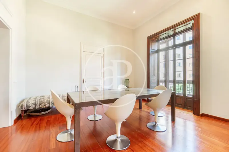 Piso con terraza en alquiler en Via Roma — photo 12