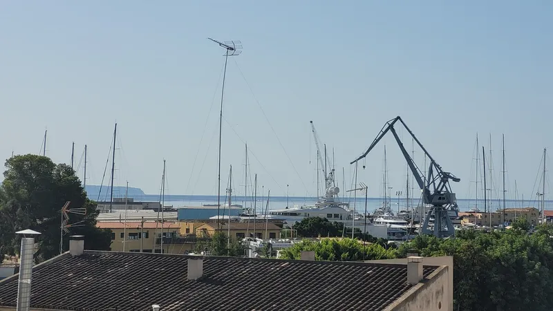 Möbliertes Reihenhaus mit Meerblick in Santa Catalina zu vermieten — photo 2