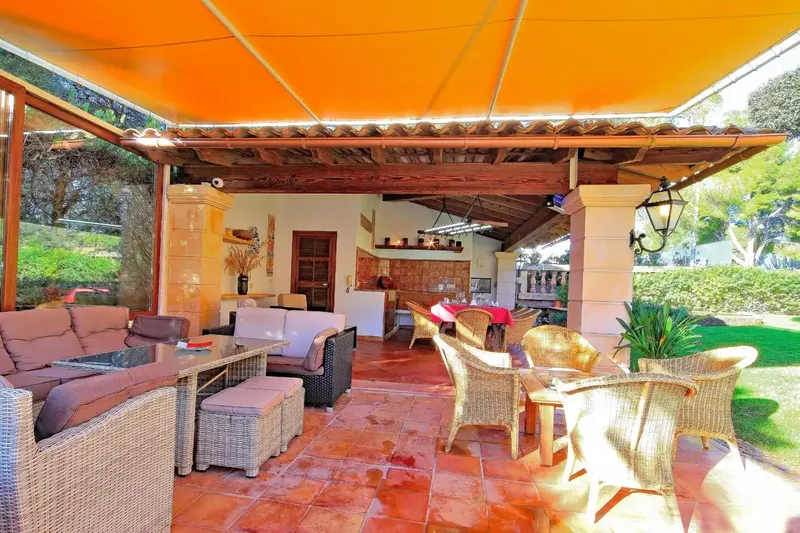 Chalet with pool for sale in Costa dels Pins — photo 9