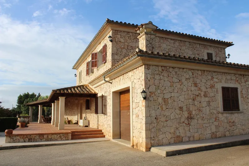 Imposing rustic chalet 360m2 in Inca — photo 2