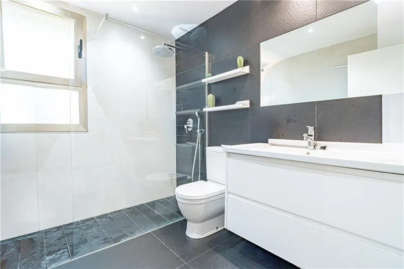 Ground floor flat with a private garden of approx. 263m² in a residential complex with a communal swimming pool — photo 10