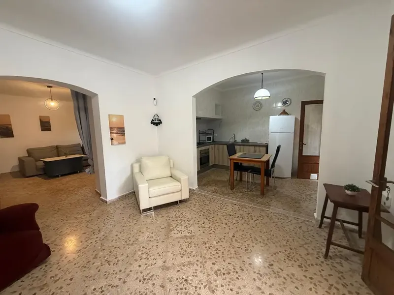 Spacious property located in the charming municipality of Petra, in the heart of Mallorca. With a built area of 301 m2, this pro — photo 5