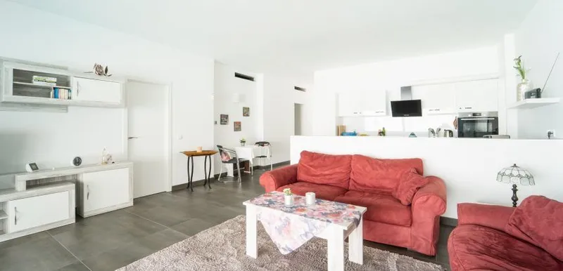 Village house with pool in Campos — 240 m², 5 bedrooms, two independent floors — photo 10