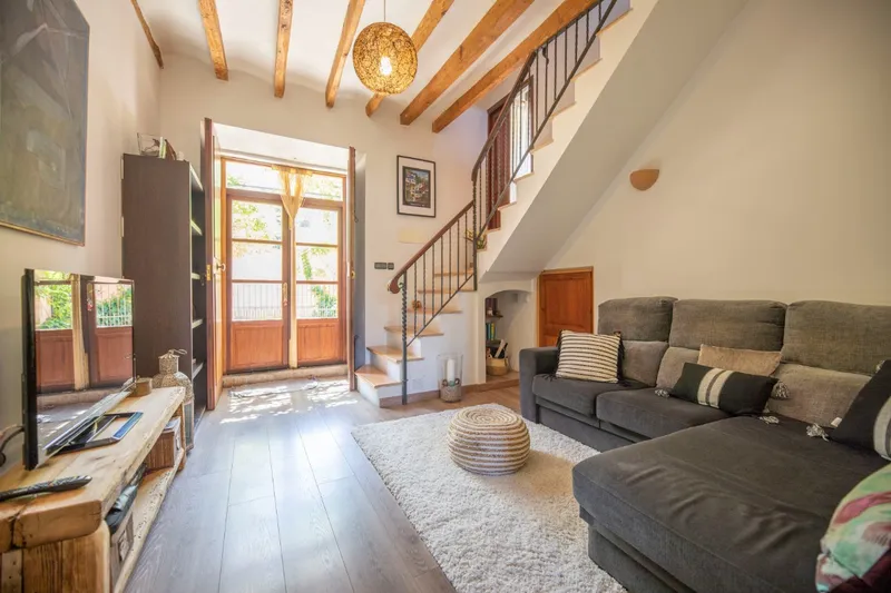 Sunny Mallorcan house within walking distance to beach and restaurants in Port de Sóller — photo 12