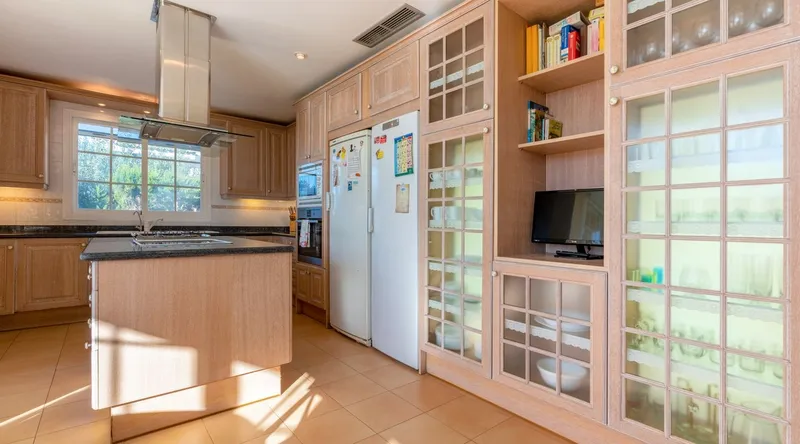 Spacious villa for sale in Sa Torre with vacation rental license, sea views & lots of potential — photo 11