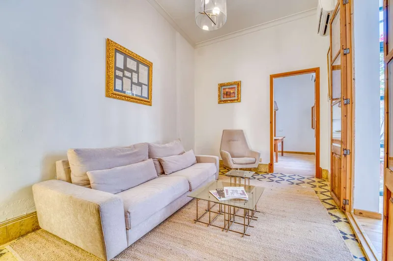 Petra – A Townhouse with Character — photo 3