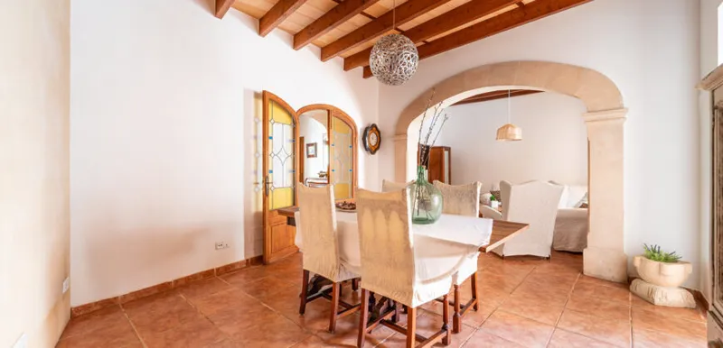 Mallorcan house for rent in Campos with patio and sunny terrace — photo 7