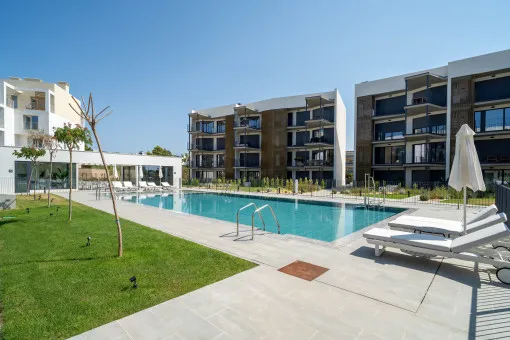 Palmanova , Apartment with gym and communal pool, just a few steps from the beach in Palmanova — photo 1