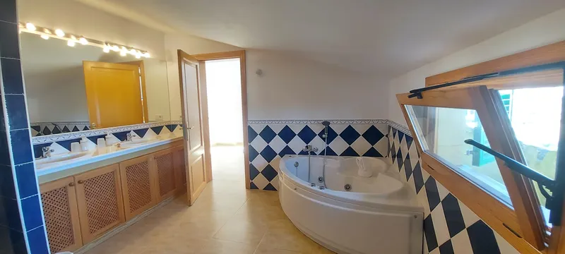 IA-103L5 - Duplex 100 meters from the beach — photo 9