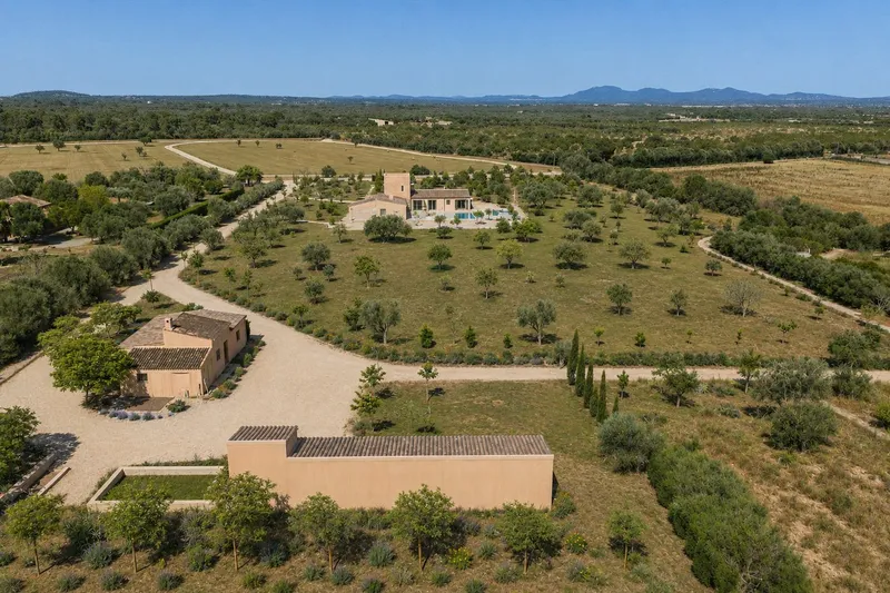 Large Country Estate to reform in Llucmajor — photo 7