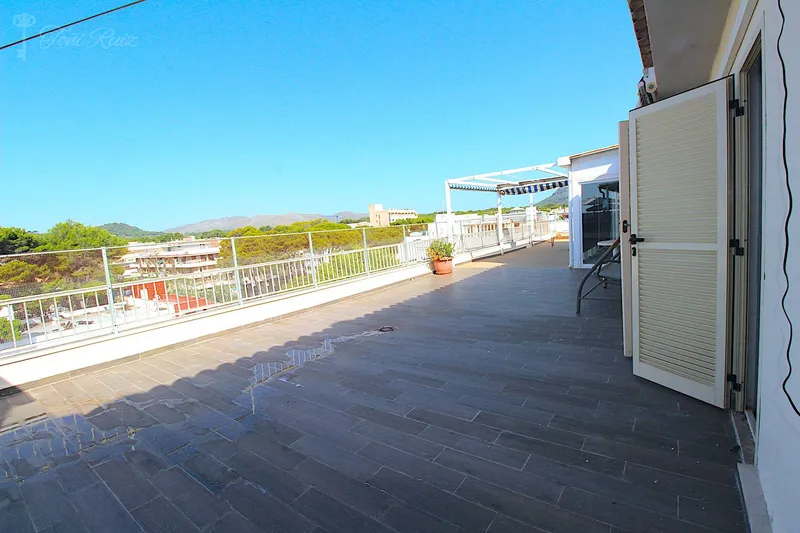 C5 - Penthouse for Sale with Views of the — photo 3