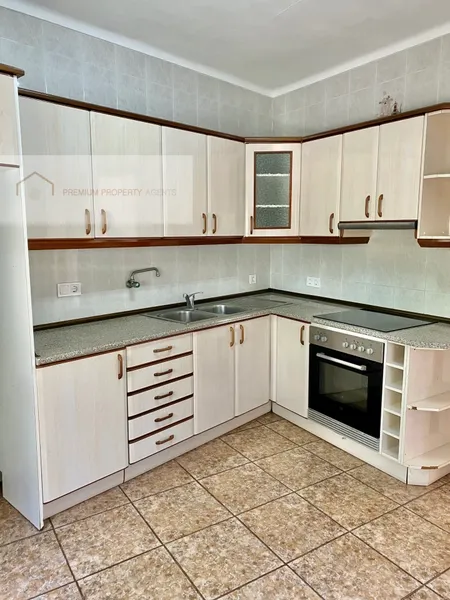 House 2 Bedrooms — photo 4