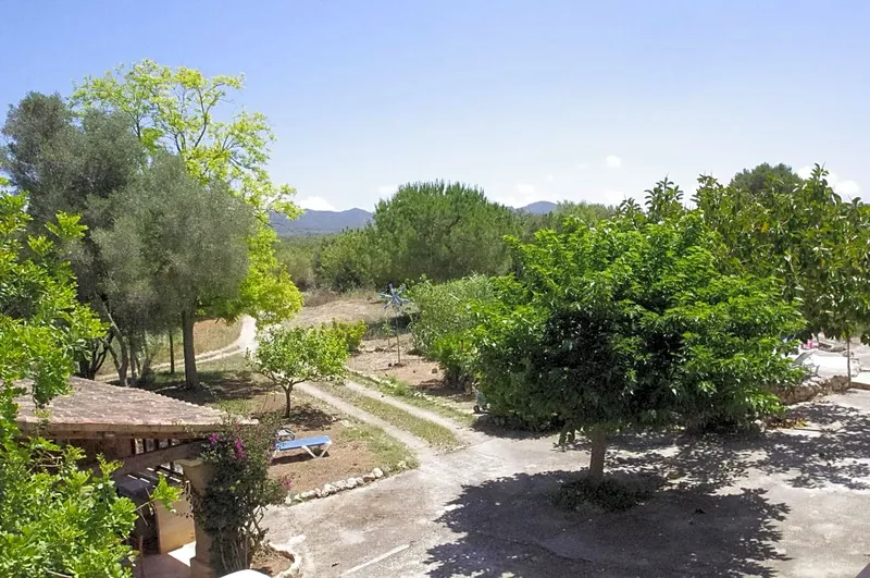 Rustic house with pool + guest house — photo 12