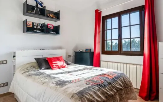 A house that tells stories and makes room for new ones – townhouse in the center of Santanyí — photo 7