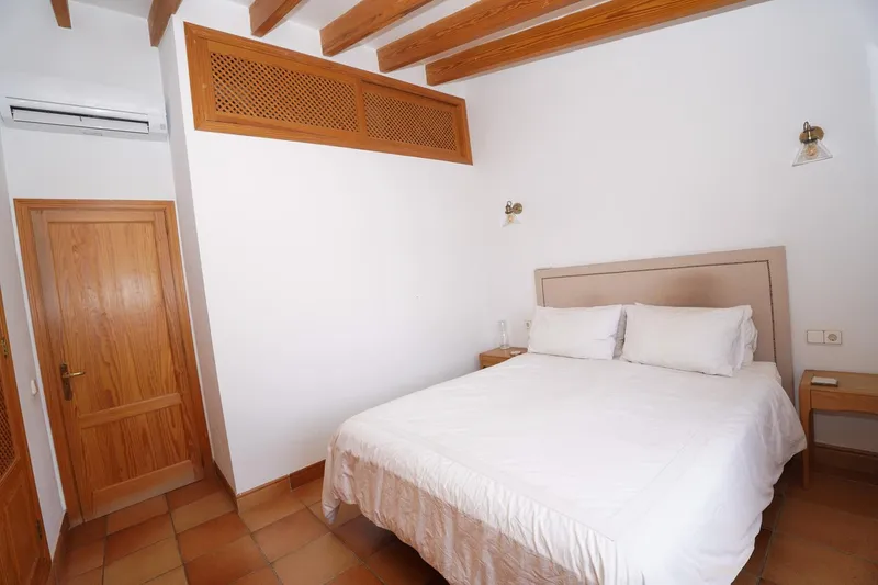 Apartment for sale in Port de Sóller with mountain views, pool and sunny terrace — photo 12