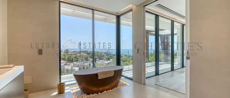 Contemporary villa in Costa d'en Blanes with panoramic views — photo 12
