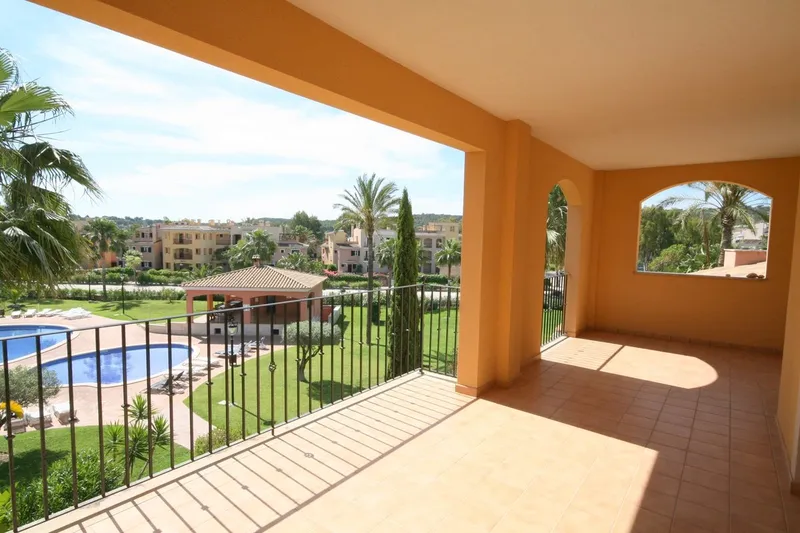 Unfurnished apartment in a beautiful location in Santa Ponsa, close to the centre 1 — photo 1