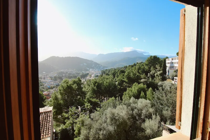 Apartment in a residential complex with a communal swimming pool in Port de Sóller — photo 5