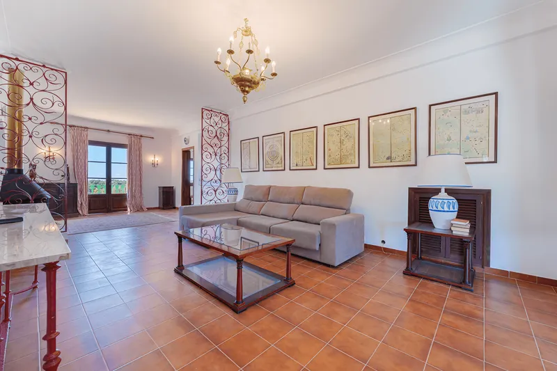 Large Finca in Santanyí: Privacy, horses, tennis, and views — photo 9