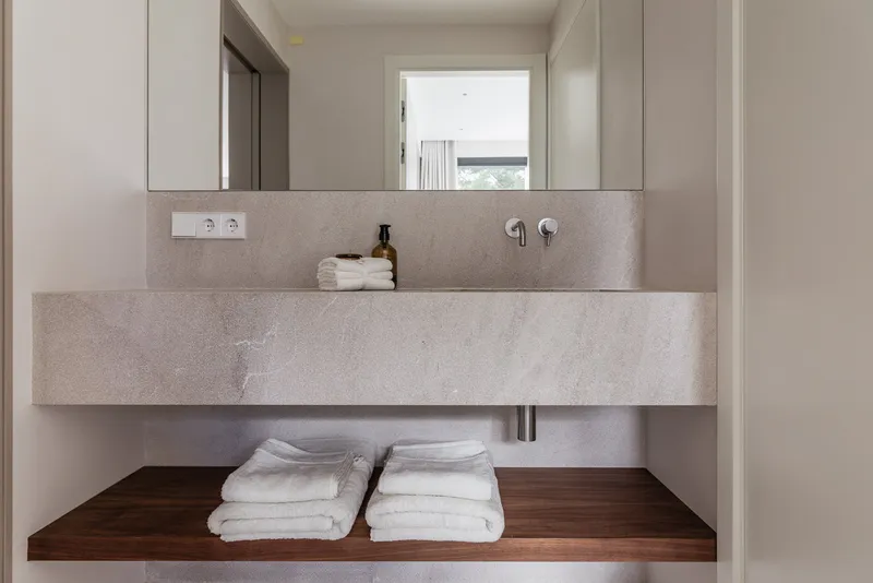 Exclusive new-build apartment with private pool in Cala Mayor 1 — photo 9