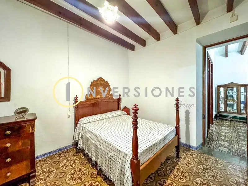 INVERSIONES GRUP REAL ESTATE BOUTIQUE presents this historic manor house in the heart of Petra, a property that combines — photo 8