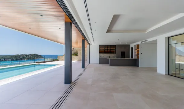 Exclusive Luxury Villa in Santa Ponsa with Panoramic Sea Views — photo 10