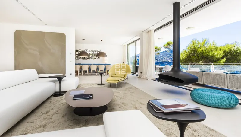 Villa for sale in Camp de Mar — photo 4