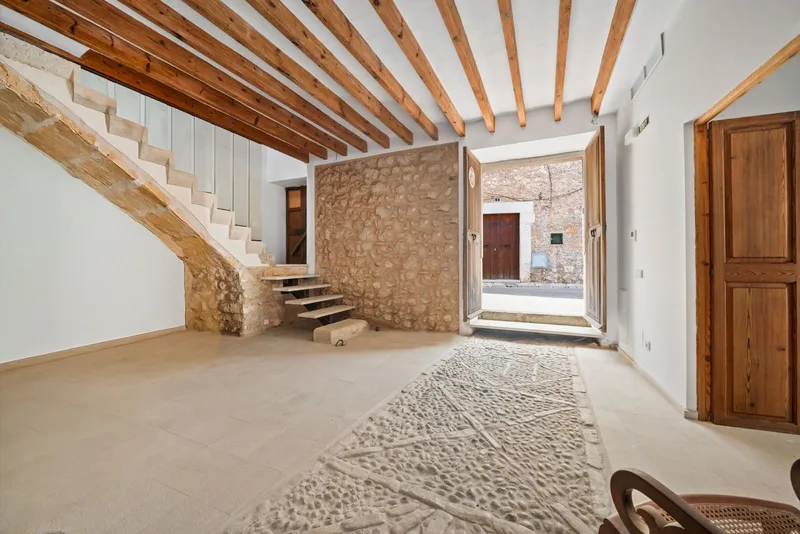 Reformed house in Biniamar with Interior Tourism License — photo 1