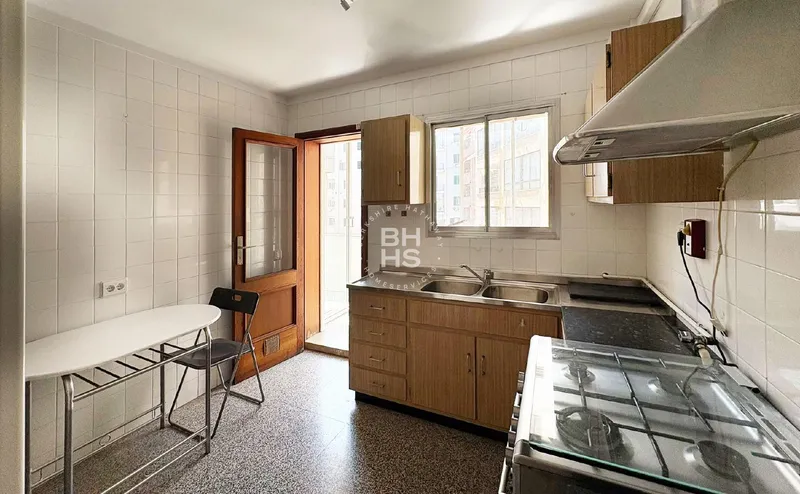 Apartment to rent in Paseo Mallorca — photo 4