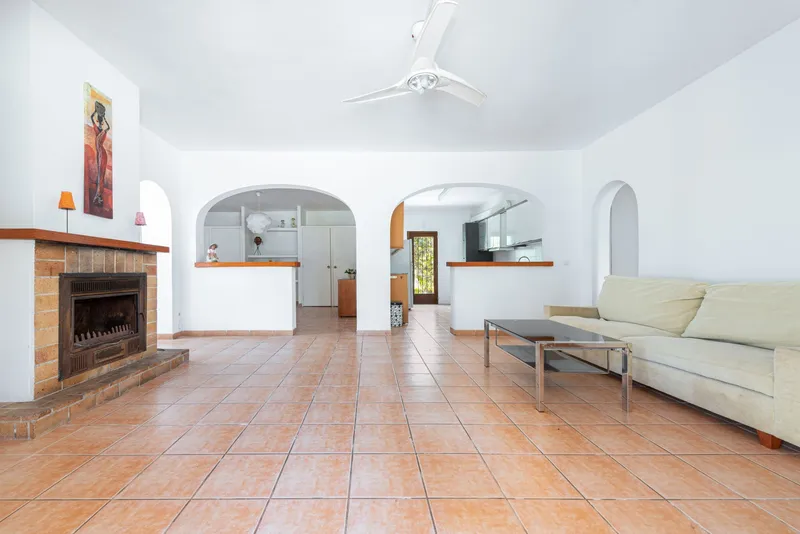 Detached villa with private pool just 400 metres from the beach — photo 4