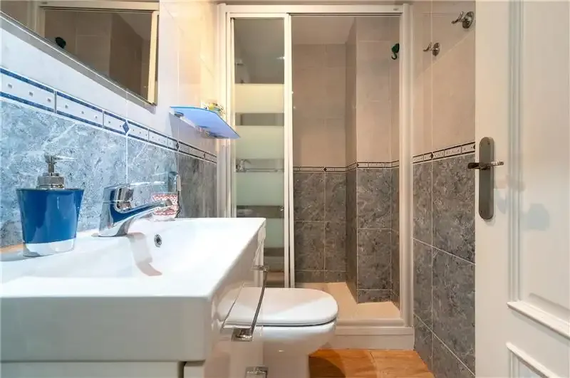 Duplex penthouse with terrace in Can Pastilla by the sea, approx. 180m² including terrace of approx. 90m², living-dining room, furnished and equipped kitchen — photo 10