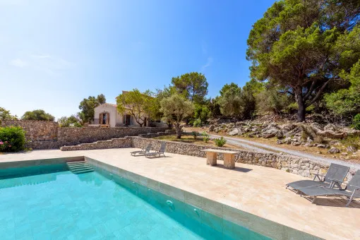 Arta, beautiful finca with sea views and pool as well as guest house near Arta — photo 1