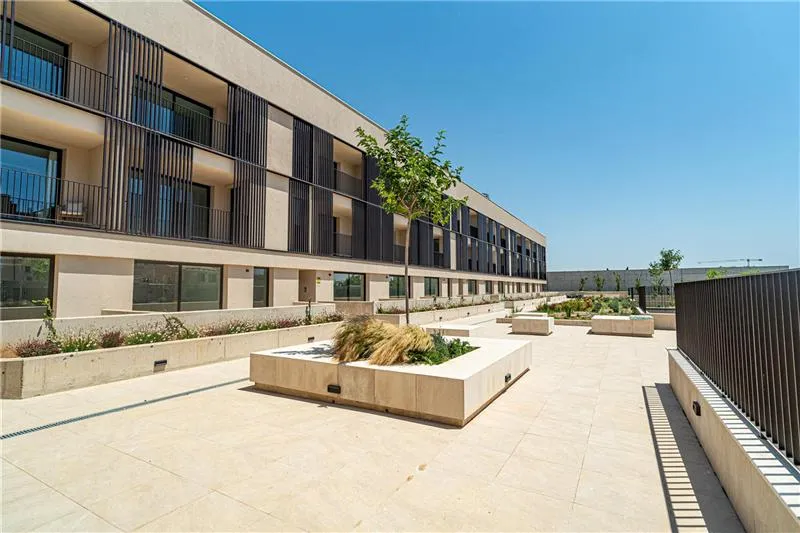 Brand-New Development. 1 & 2 Bedroom Apartments with Terrace and Swimming Pool in Palma — photo 3