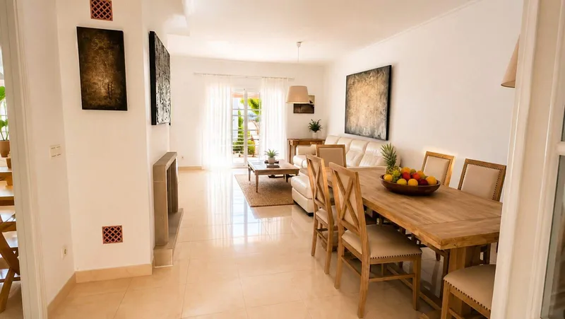 228m² semi-detached house with 4 bedrooms, garden and pool for sale — photo 4