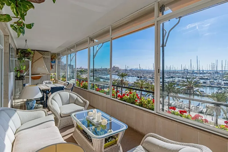 5-bedroom flat in Palma with terrace and cathedral views — photo 2
