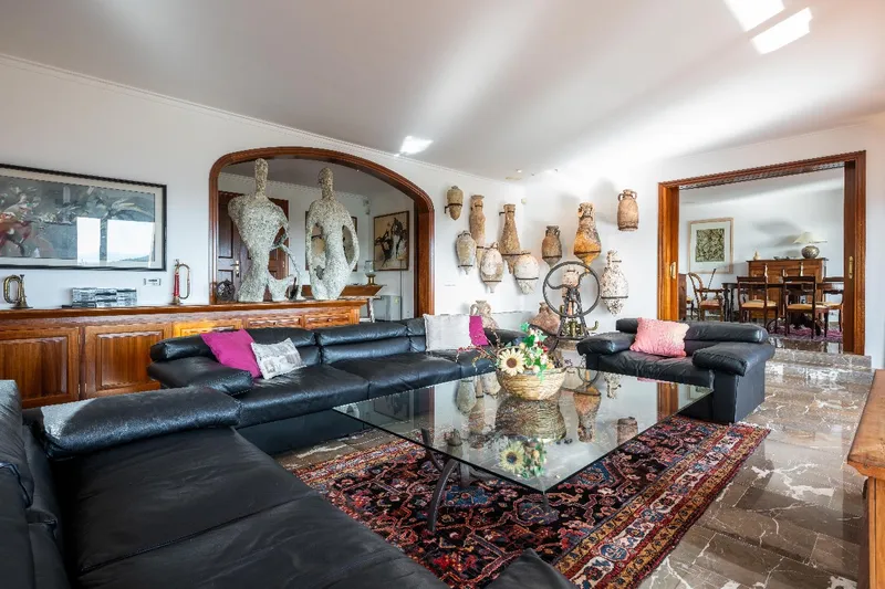 Exclusive villa set in an elevated position with panoramic views over the bay of Puerto de Pollensa — photo 3