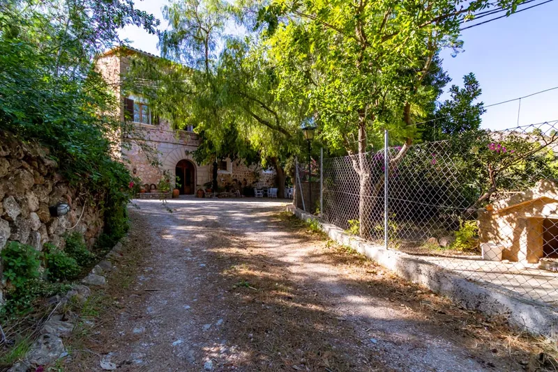 Traditional Mallorca Finca in the outskirts of Sóller — photo 12