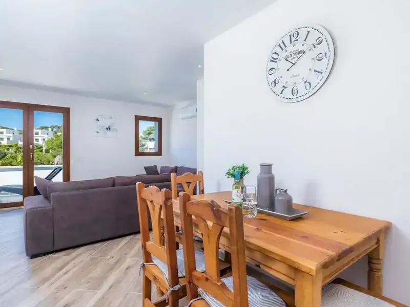 El Apartamento está situado en el corazón del pueblo de Cala D'Or, en la planta baja elevada de un complejo de apartamentos. El alojamiento  — photo 10