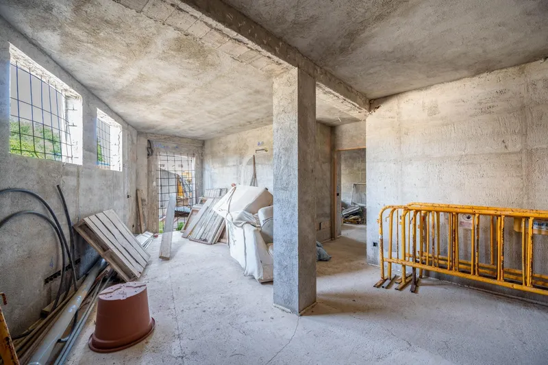 Building under construction in Maria de la Salud — photo 11