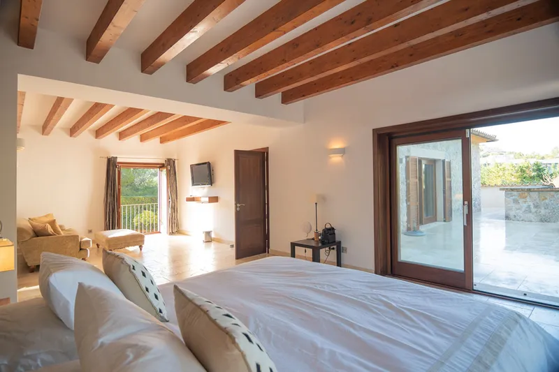 Villa in finca style in a prime residential location with plenty of privacy — photo 7