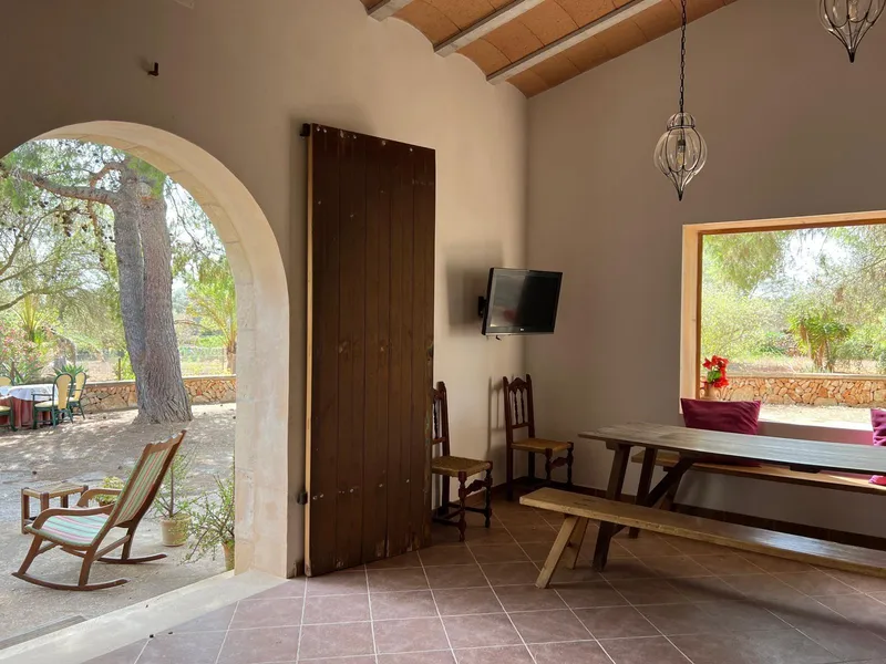 Beautiful rustic estate — photo 11
