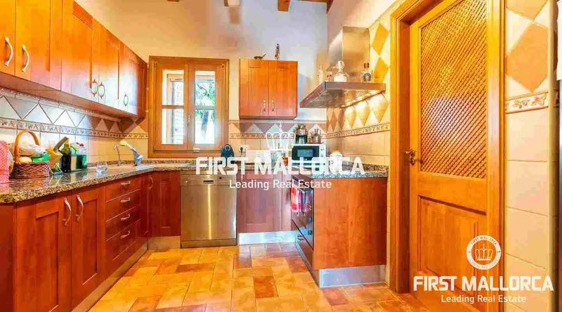 Real estate picture 0 Ref. No. 68268 — photo 5