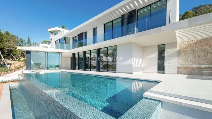Large villa of high quality and a careful modern design with beautiful sea views in Cala Llamp — photo 1