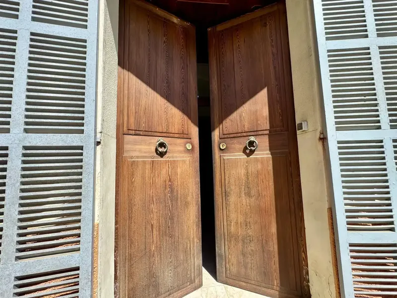 We present this charming village house with endless possibilities in the heart of Sineu, a true Mallorcan gem located in — photo 3