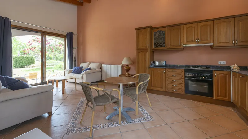 Charming finca in Calonge with beautiful, park-like garden — photo 12