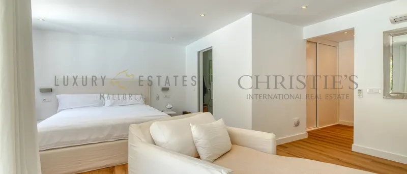 Modern villa in Santa Ponsa in walking distance to the beach village center — photo 8