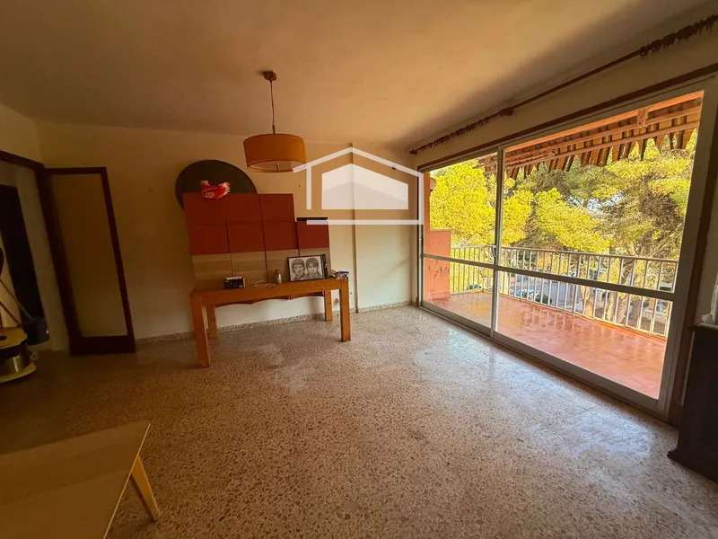 Large 3-bedroom apartment to renovate in Sa Ràpita — photo 10