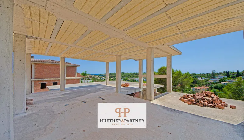 Plot with shell construction, sea view and pool for sale — photo 9